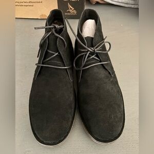 Propet Findley Men's Black Suede Chukka Boots Size 8.5 NIB